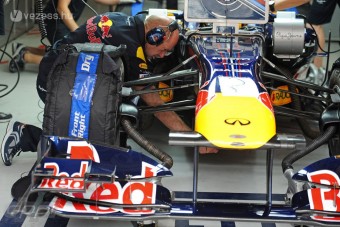 F1: Az utolsó pillanatig fejleszt a Red Bull