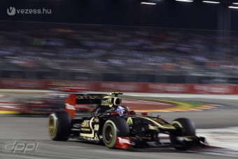 F1: Ráfizetett a radikális kipufogóra a Renault