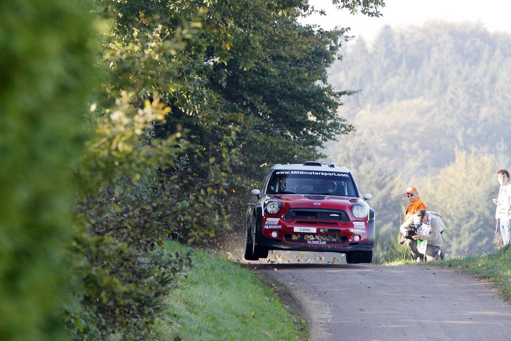 Motorhibával is Loeb az első számú 20