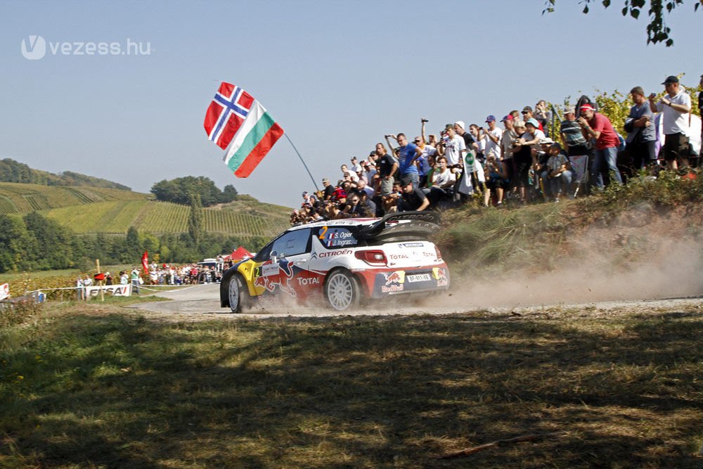 Motorhibával is Loeb az első számú 25