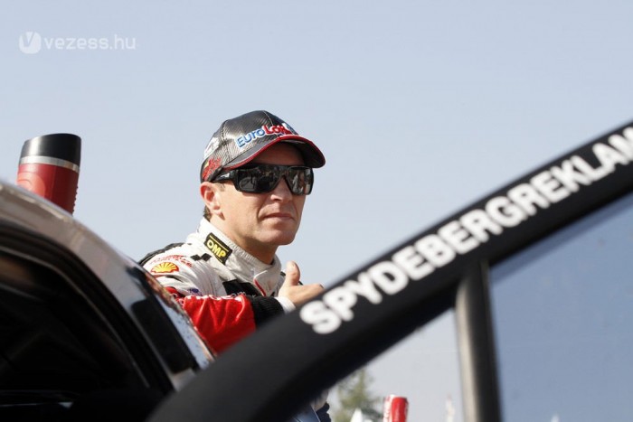 Motorhibával is Loeb az első számú 7