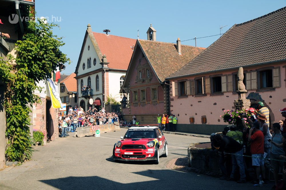 Motorhibával is Loeb az első számú 29