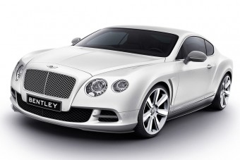 Sportkocsi Bentley-ből 