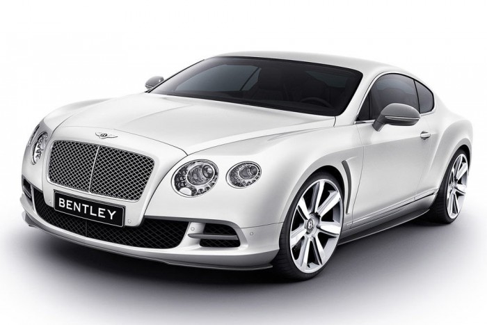 Sportkocsi Bentley-ből
