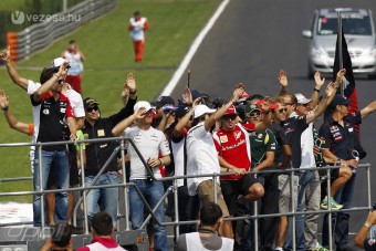 F1: Indiában lehúznák a pilótákat