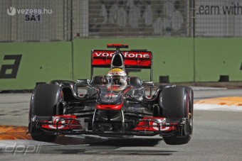 F1: Nem szólnak rá Hamiltonra 