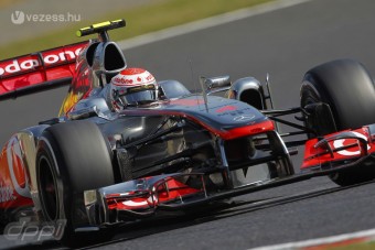F1: Button uralja Szuzukát