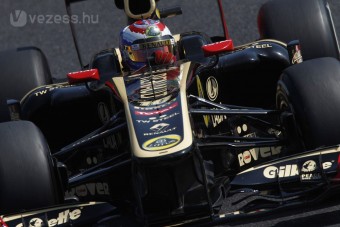 F1: Legalább jutott valami a Renault-nak