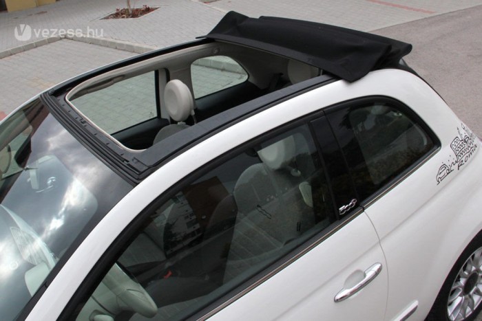 Középső állásban a tető, nyitott mégsem szeles