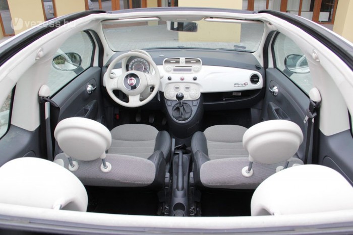 Szép anyagok és jó kidolgozás jellemzi az 500-as utasterét