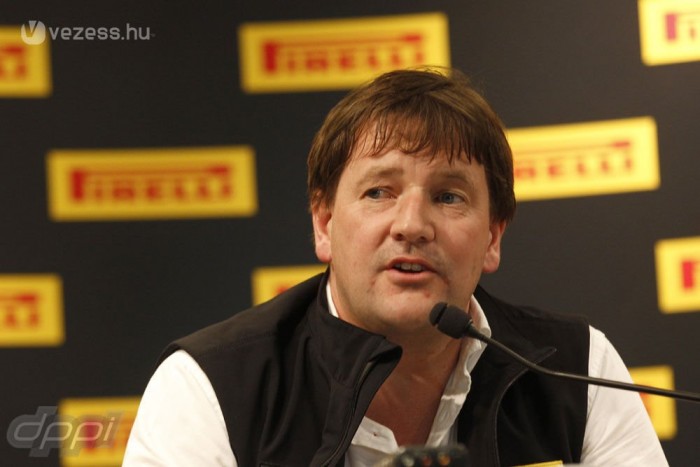 F1: Az időmérőről tárgyalna a Pirelli