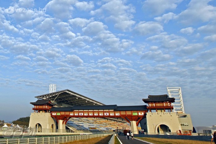 F1: Gatyába rázták a koreai pályát