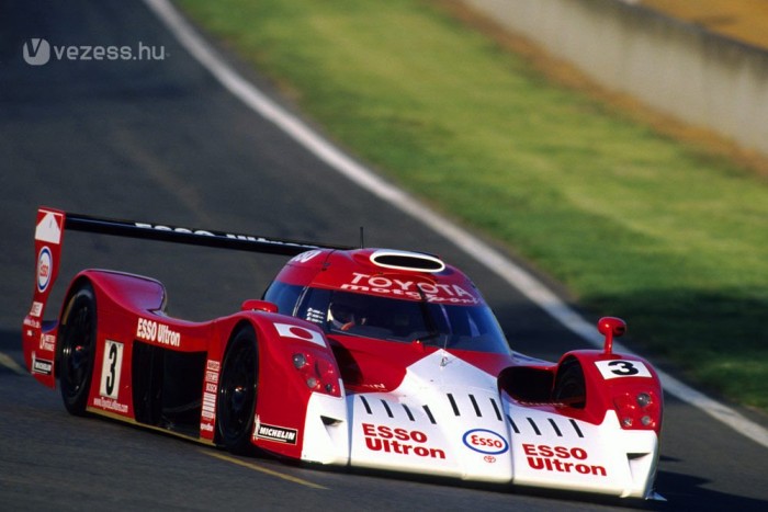 Visszatér a versenysportba a Toyota 5 | Vezess A kilencvenes évek végén már versenyzett Le Mansban a Toyota
