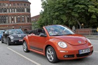 A New Beetle sikeres retroautó volt, többszörös díjazott az év meleg autója választásokon