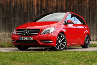 Magyar útra magyar csillagot! Mercedes B