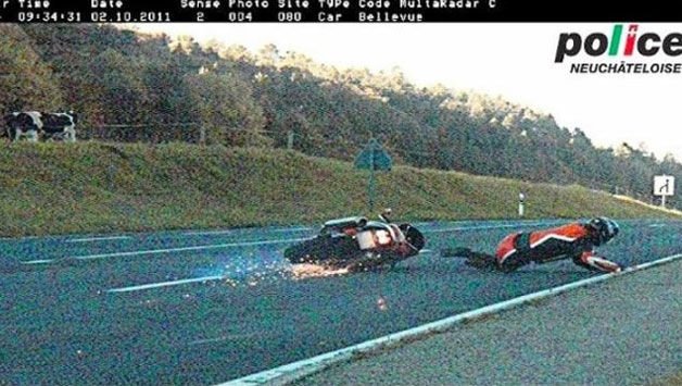 Balesetező motorost fotózott a traffipax