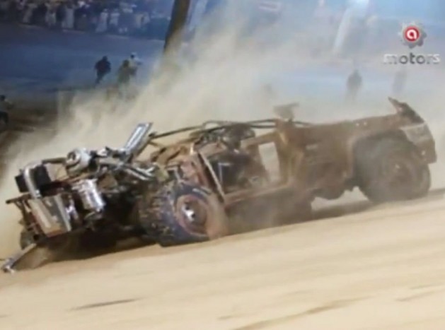 Brutális baleset a homokdűnék között