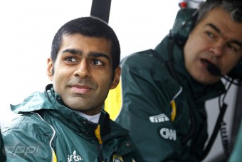 F1: Chandhok sem tudja, vezet-e otthon