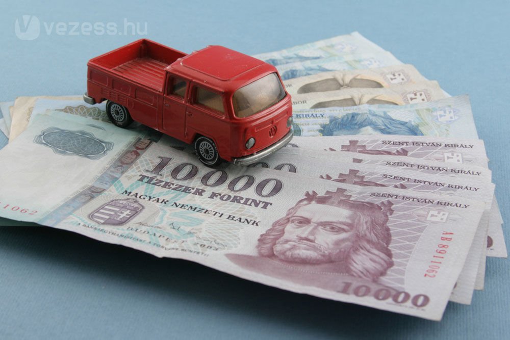 A dízel jövedéki adóját literenként 97-ről 110 forintra emeli a kormány