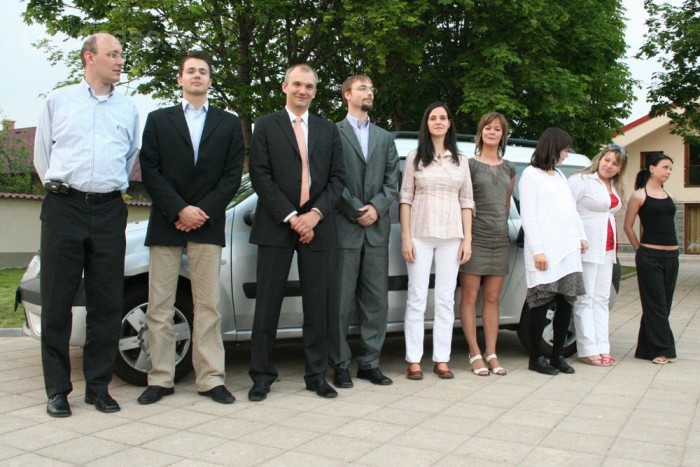 A forgalmi szerint csak hétszemélyes, de többen is belefértünk a pazar helykínálatú kombiba