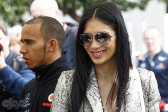 F1: Hamilton végleg szakított a cicababával