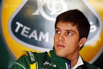 F1: Kitúrná a veteránokat a Lotus-tartalék