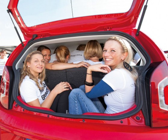 16-an a legkisebb Volkswagenben 6