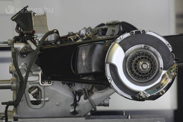 F1: Pilótánként négy sebességváltó 2014-től