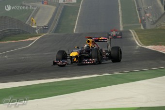 F1: Vettel az élen az időmérő előtt