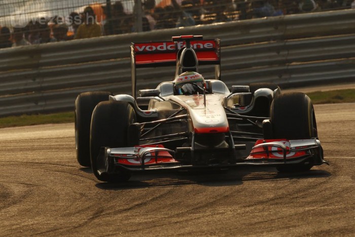 F1: Hamilton békült volna, Massa ütközött 6