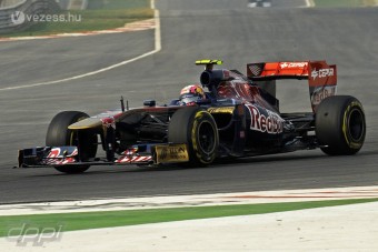 F1: A Toro Rosso nyakon csípi a Saubert