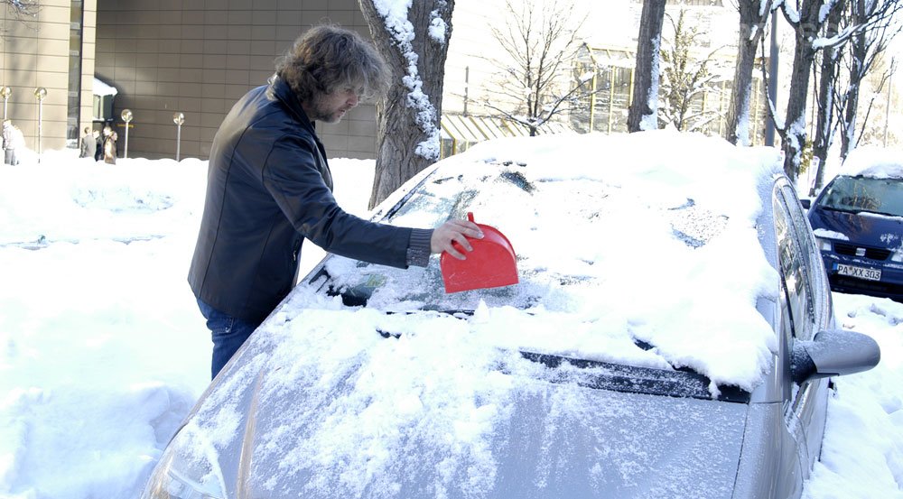 Téli felkészülés: nyári gumi, gyenge akkumulátor 13