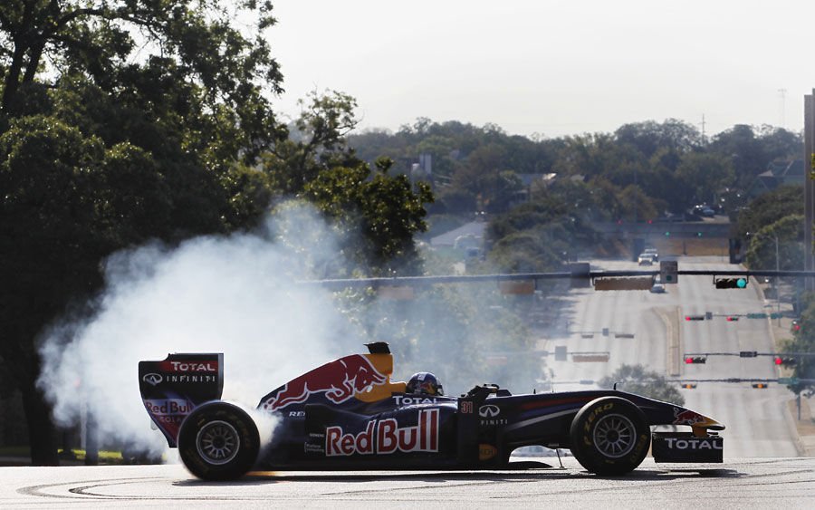 F1: Nő a baj Texasban 4