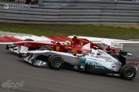 F1: Rosberg nem túrja ki Massát 6