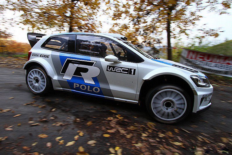 Carlos Sainz tesztelte a Polo WRC-t 6