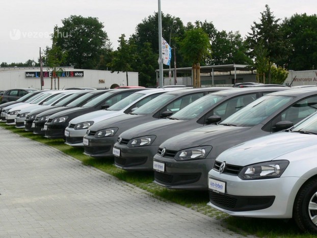 Leginkább azok járnak jól, akik új és környezetbarát járművet hoznak be az országba