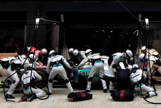 F1: A Red Bull és a Mercedes a bokszkirály