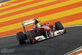 F1: A Ferrari nem akar csapkodó szárnyat