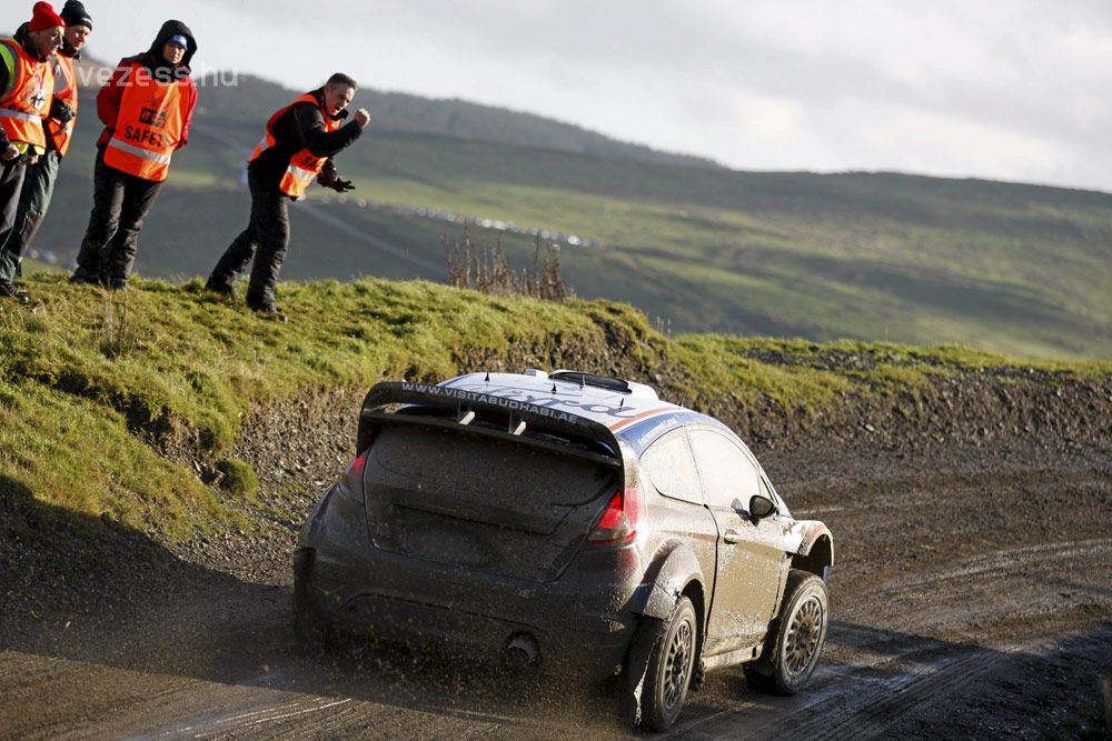 Ford-siker és dráma a Wales-ralin 23