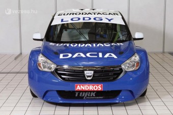 Versenyzőként jön az új családi Dacia