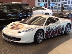 Barcelona szurkolók, itt a Ferraritok