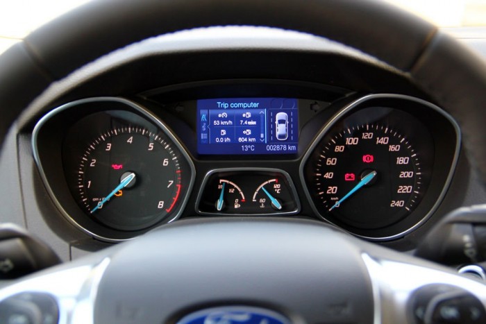 Már megint egy Focus! 10 | Vezess Kell nekünk ennyi információ vezetés közben?