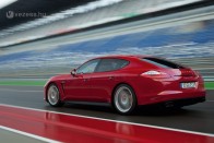 Sportosít a Porsche Panamera 8