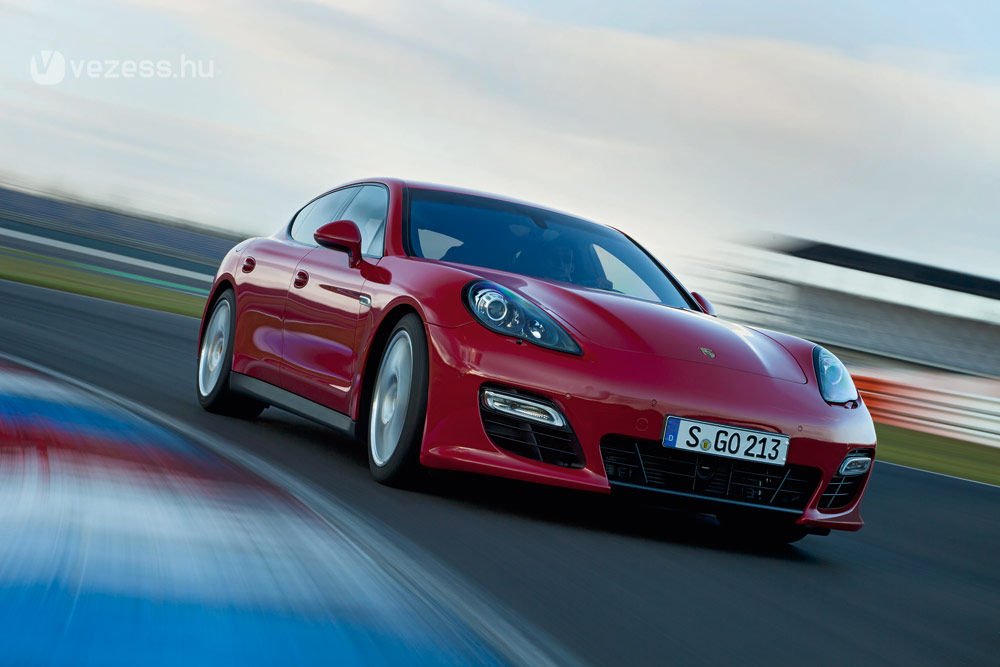 Sportosít a Porsche Panamera 5