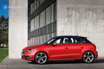 Kis Audi öt ajtóval és 4 literrel