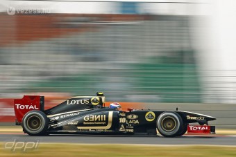 F1: A Renault belebukott a kísérletbe