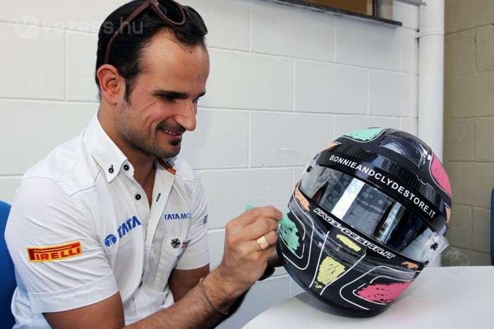 F1: Sisakparádé a fináléra 7 | Vezess Ilyen még tényleg nem volt