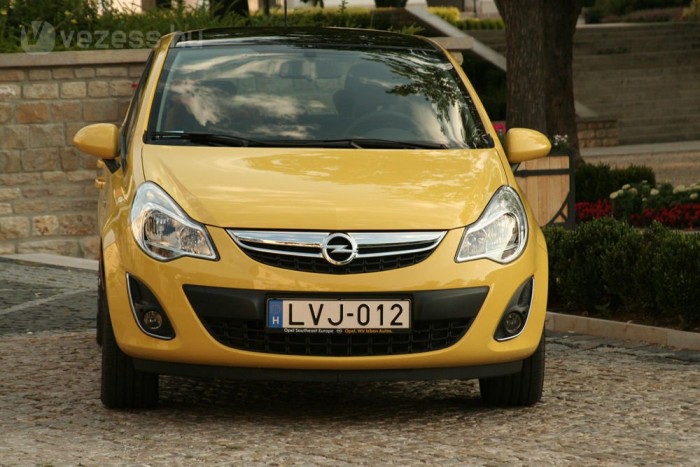 Olcsó lóerők az Opeltől 6 | Vezess Nagyon vagány kívülről a Corsa, de motorja még 100 lóerővel sem teljesíti a látvány által ígértet