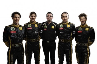 F1: Ki lesz Kimi csapattársa?