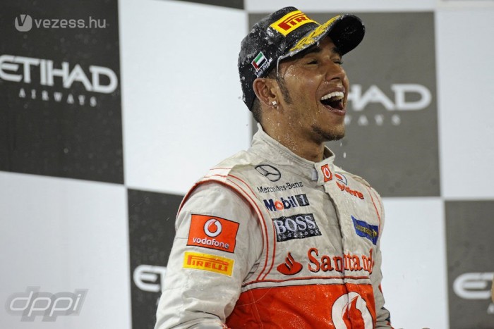 F1: Hamilton nem siet az új szerződéssel